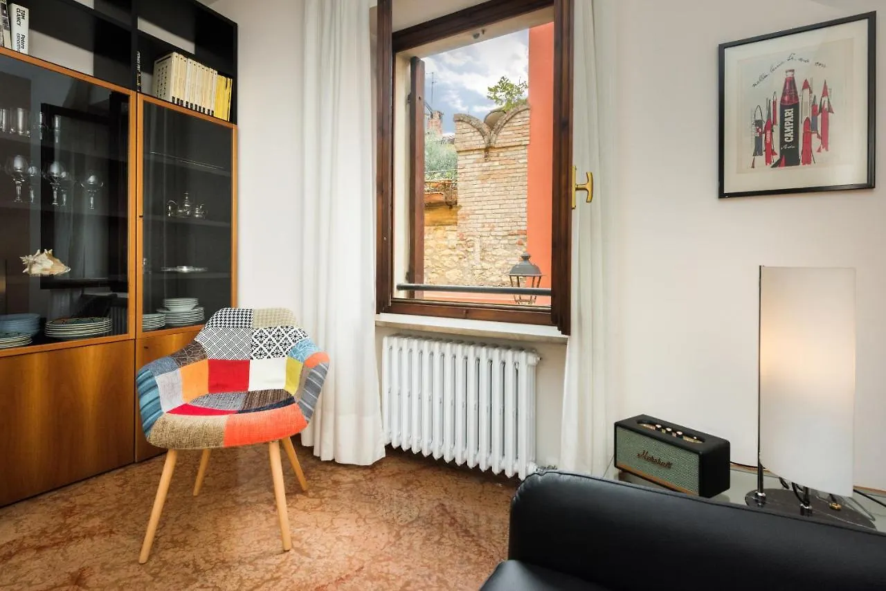 Flats4Rent Luca Apartment Verona 0*,